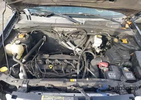 2010 Ford Escape Touring z USA, uszkodzony, nr VIN 1FMCU9D74AKB88875